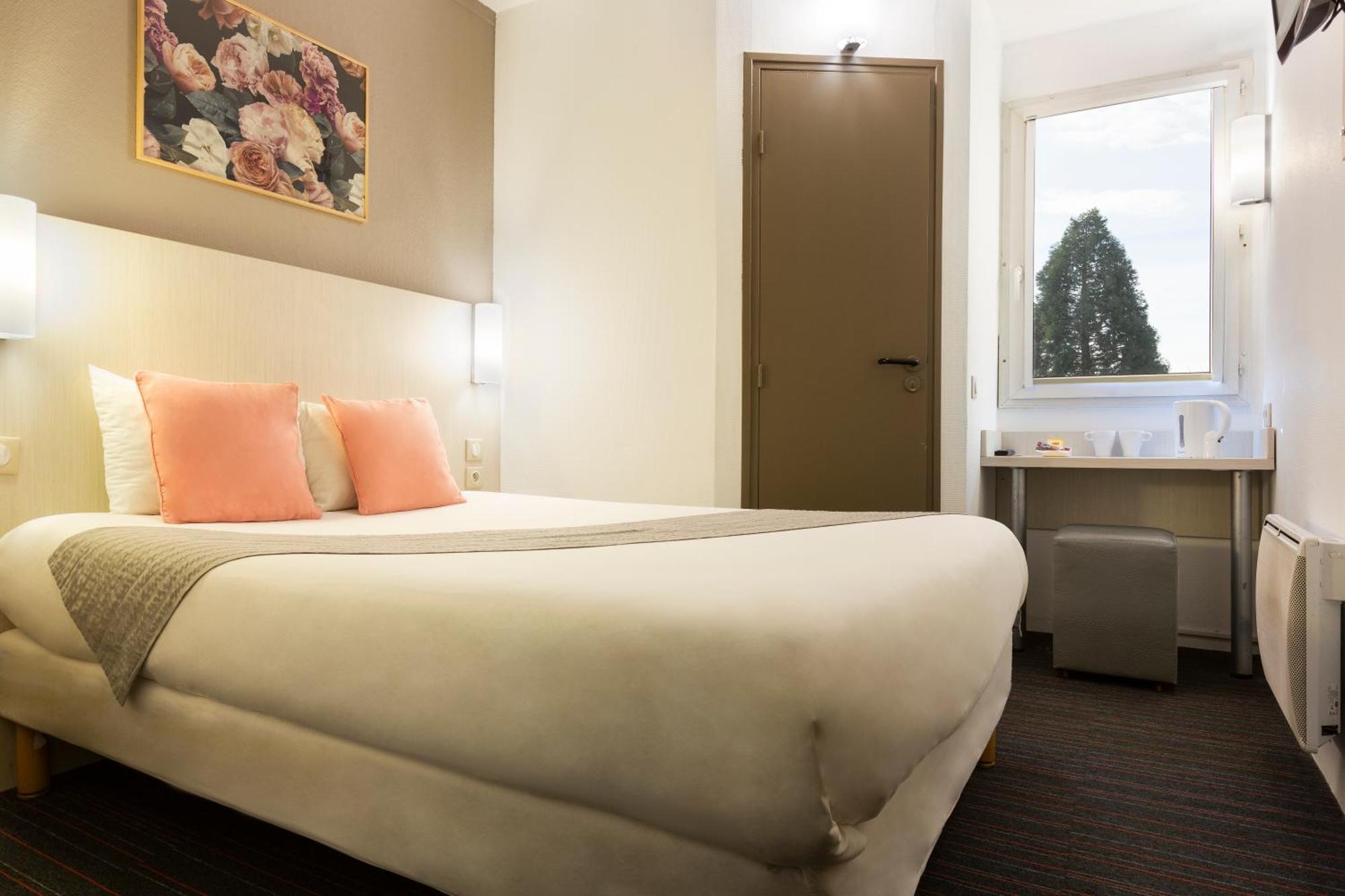 Comfort Hotel Orleans Olivet Оливе Екстериор снимка