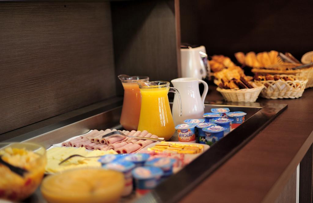 Comfort Hotel Orleans Olivet Оливе Екстериор снимка